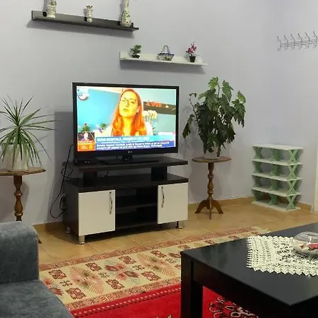 Priam Garden * Dıraç