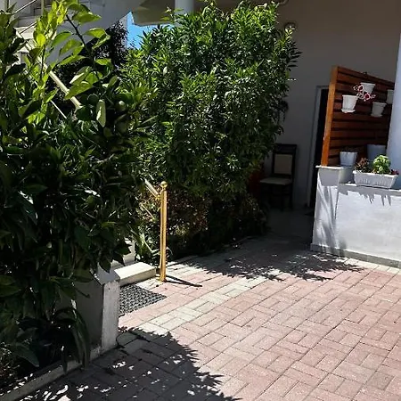 Priam Garden * Dıraç